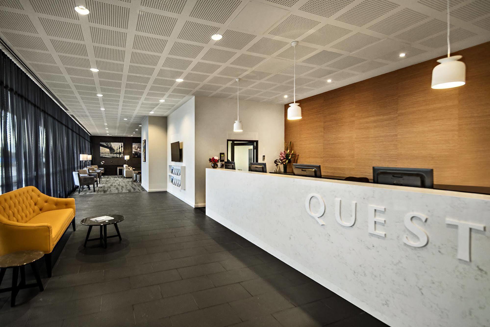Quest Bella Vista Aparthotel Exterior foto